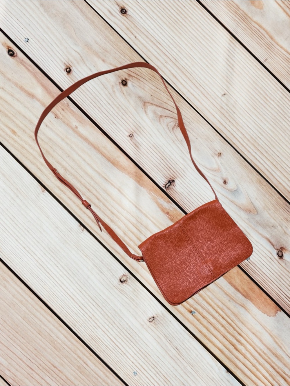 BTB Los Angeles small orange brown leather crossbody - Picture 1 of 14